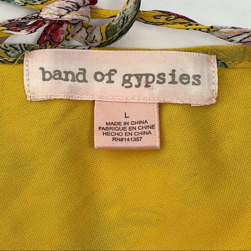 Band of Gypsies Vintage Floral Wrap Maxi Dress - Picture 10 of 11